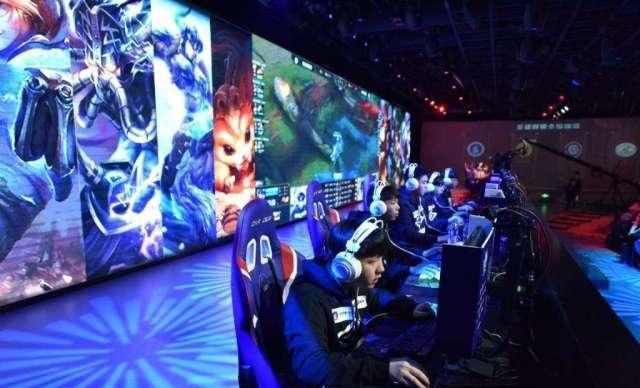 孔帕尼迎来 孔帕尼迎来